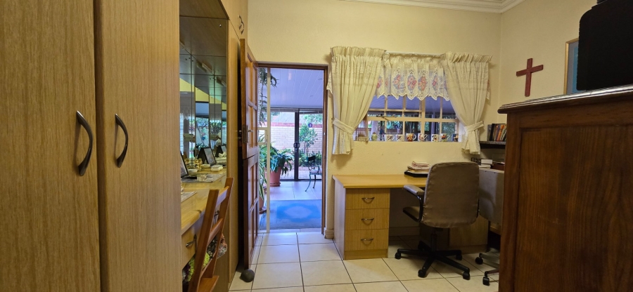 2 Bedroom Property for Sale in Flamwood North West